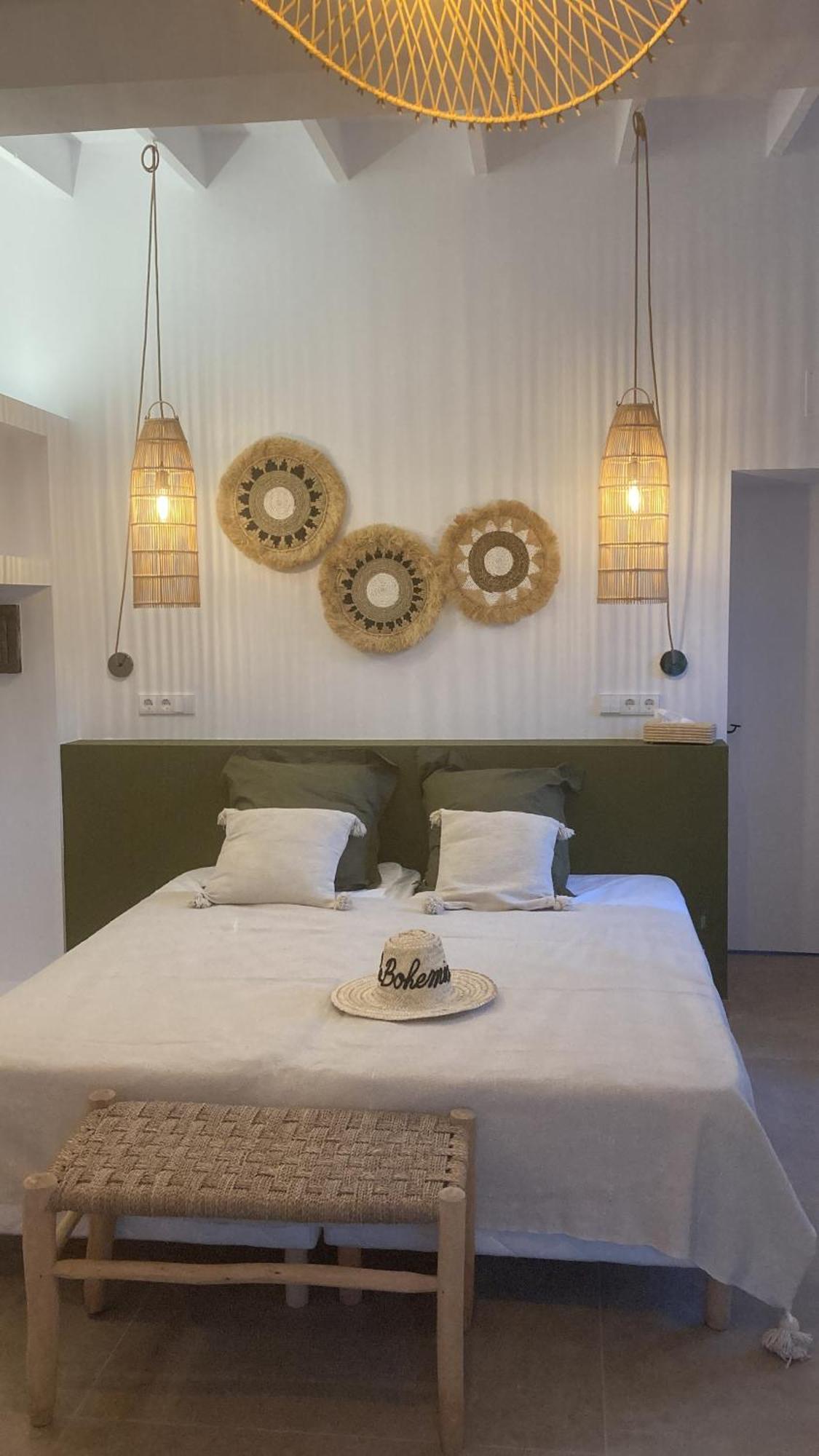 La Bohemia Del Rio Boutique Hotel - Adults Only Санта-Еулалія-дель-Ріо Екстер'єр фото